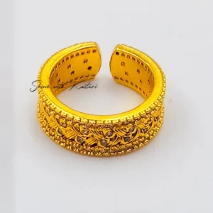 Design Embossed Ring, Gold Plated - Image 3