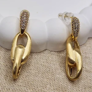 Clink Gold Link Earrings - Image 3