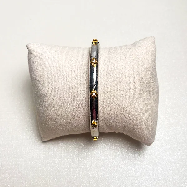 Fleur dual tone cuff - Image 2