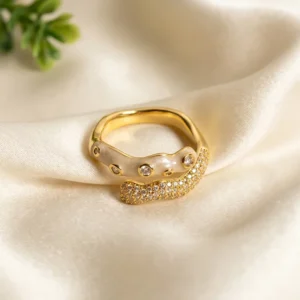 Vanilla Layered Pave Ring