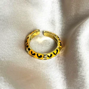 Alternative view of Honey Venom Ring