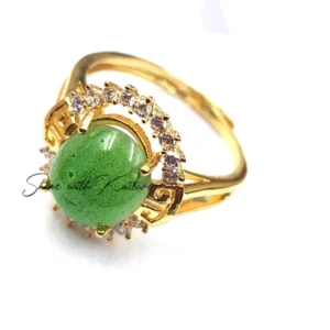 Alternative view of Ring with Emerald Stone