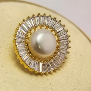 Elysian Pearl Gold Studs - Image 4