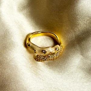 Alternative view of Vanilla Layered Pave Ring