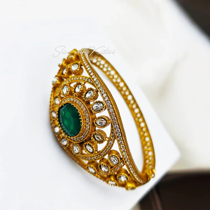 Antique Kundan Kada Bangle with Green Stone - Image 5
