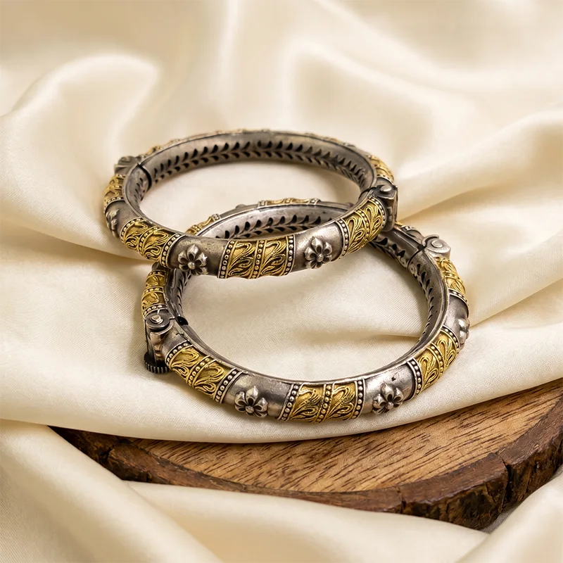Bloom Octa Designer Oxidised Silver Bangles