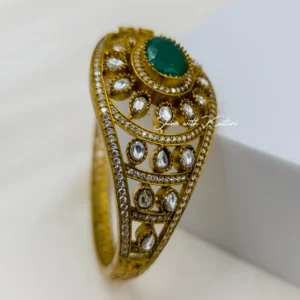 Alternative view of Antique Kundan Kada Bangle with Green Stone