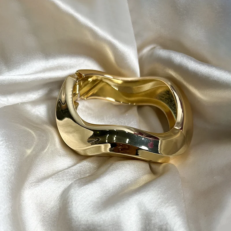 Stylish Gold Cuff Bangle, Openable